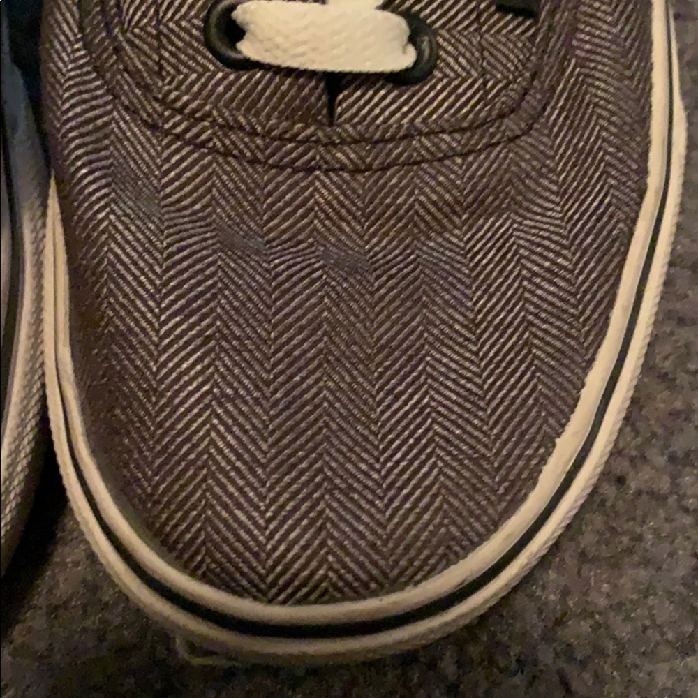 Vans - Picture 5 of 5